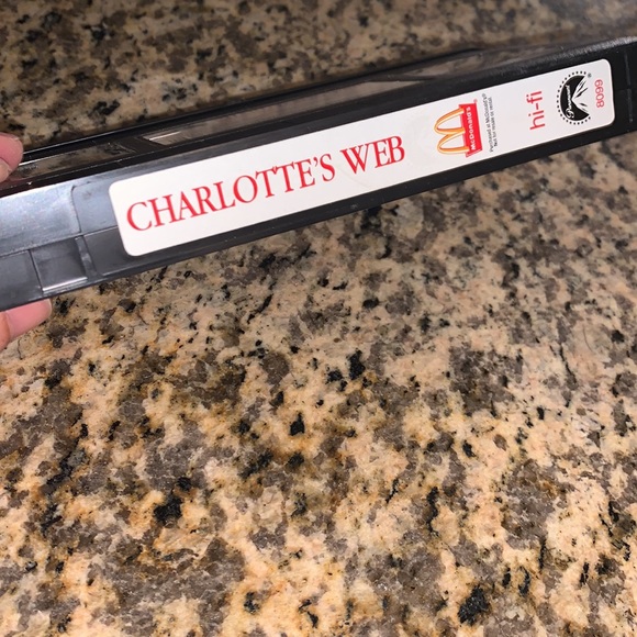 Vintage Charlotte’s Web VHS - Picture 9 of 13